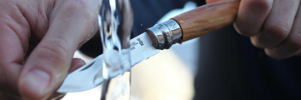 Нож Opinel №8, нержавеющая сталь, рукоять из оливкового дерева в картонной коробке, 002020 002020 от прозводителя Opinel